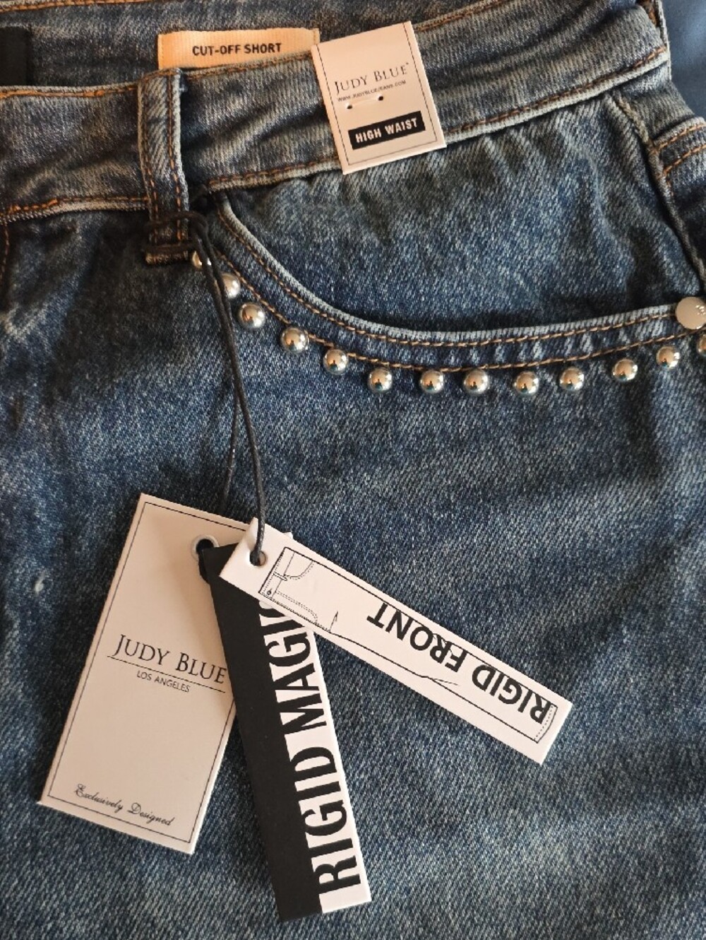 Judy Blue Rigid Magic Studded Pocket Jean Shorts - Picture 4 of 7